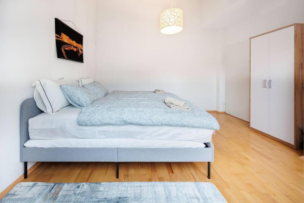 Scenic Rooftop Flat With Terrace Viena Exterior foto