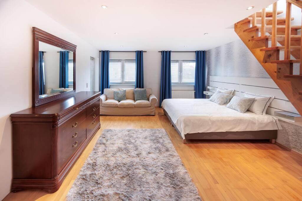 Scenic Rooftop Flat With Terrace Viena Exterior foto